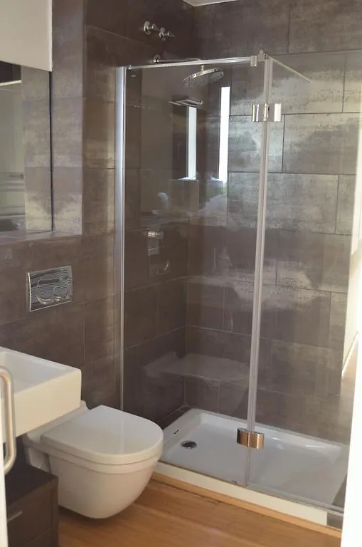 Girona Housing Ginesta 9 Apartment